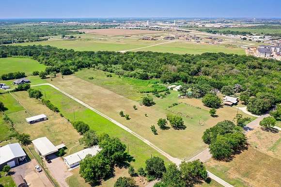 2.948 Acres of Residential Land for Sale in Cleburne, Texas