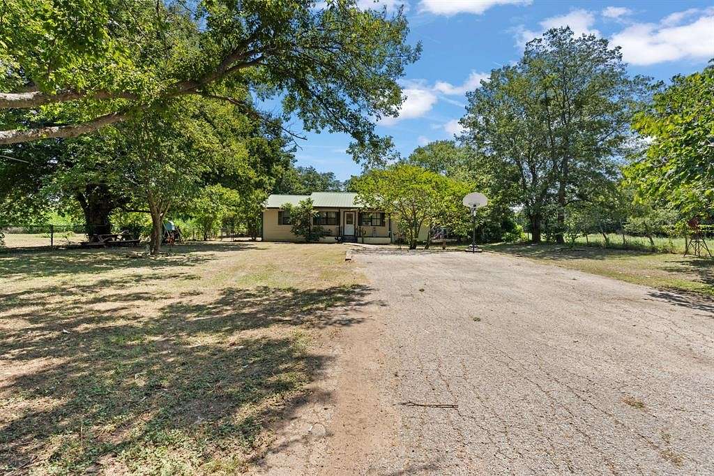 3.456 Acres of Residential Land with Home for Sale in Morgan, Texas