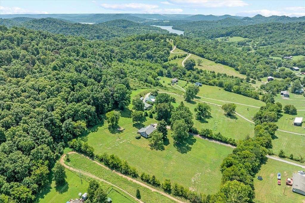 5.42 Acres of Residential Land with Home for Sale in Carthage, Tennessee