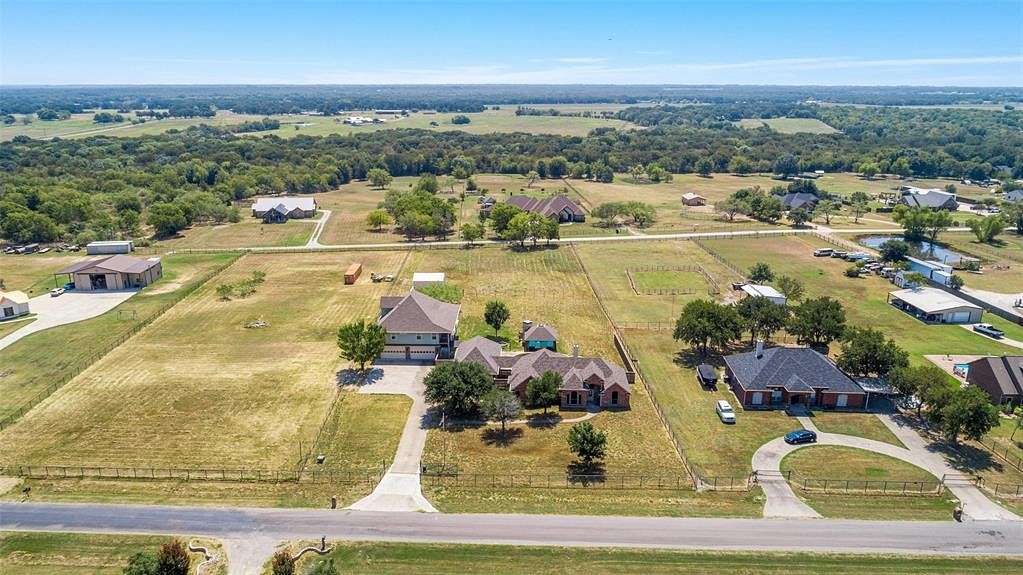 2 Acres of Residential Land with Home for Sale in Royse City, Texas