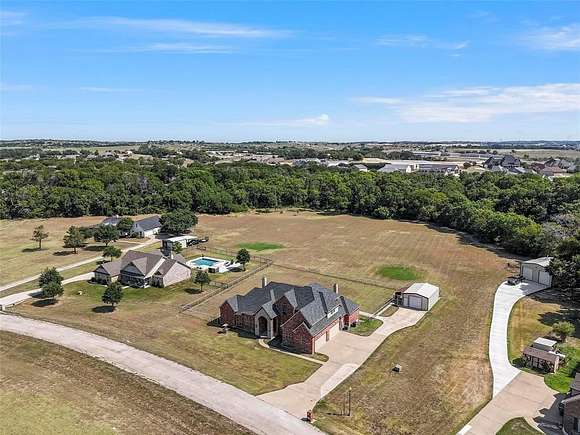 2.287 Acres of Residential Land with Home for Sale in Cresson, Texas