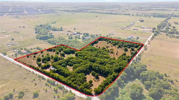 10.939 Acres of Recreational Land for Sale in Itasca, Texas