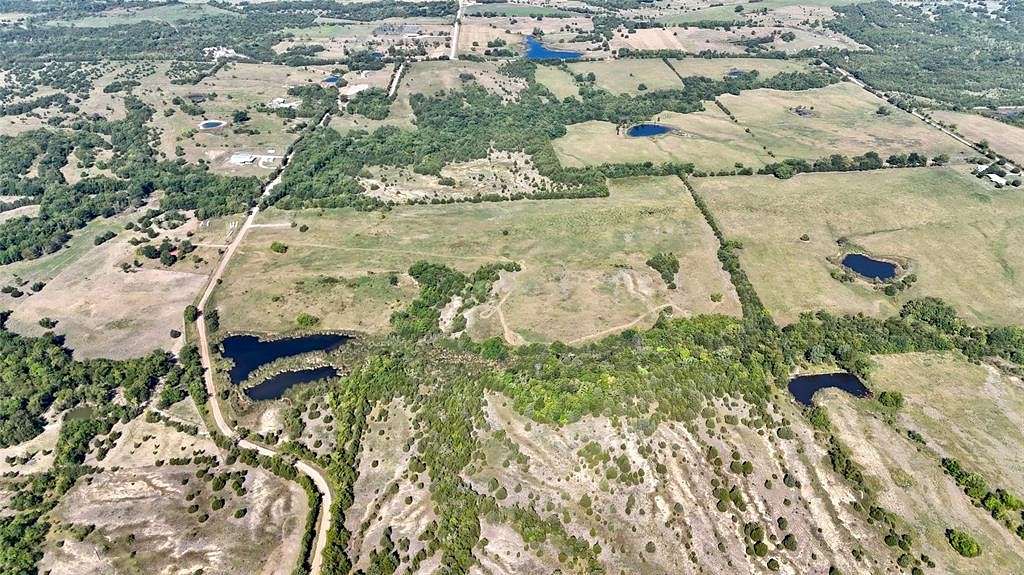 20 Acres of Recreational Land for Sale in Roxton, Texas