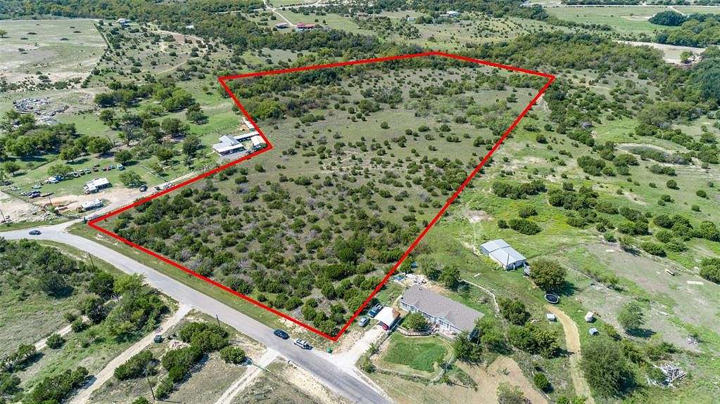 16.112 Acres of Land for Sale in Lipan, Texas