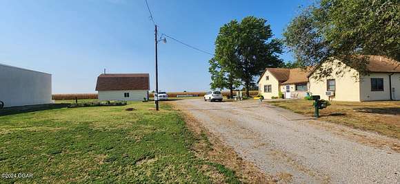 7 Acres of Residential Land with Home for Sale in Columbus, Kansas