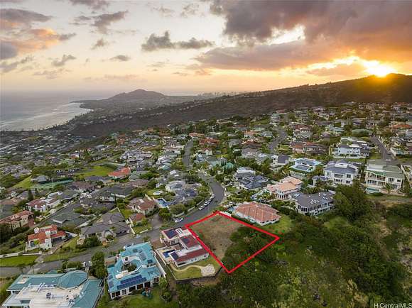 Residential Land for Sale in Honolulu, Hawaii