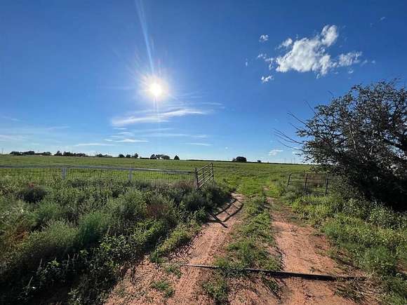 320 Acres of Land for Sale in Plains, Texas