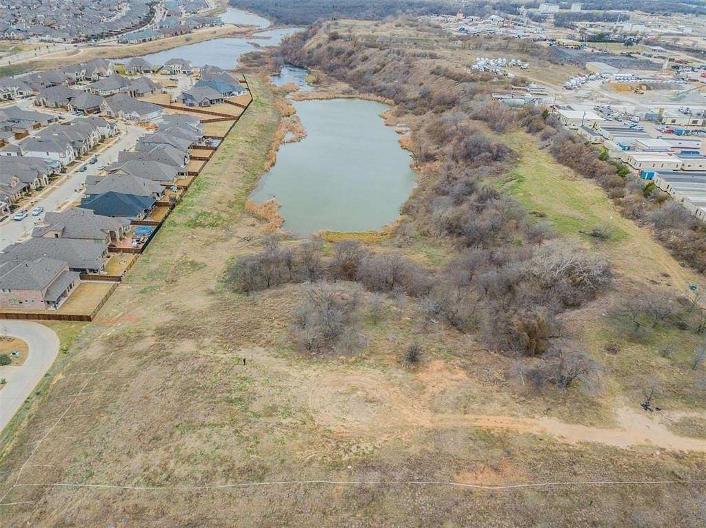 10.712 Acres of Land for Sale in Arlington, Texas