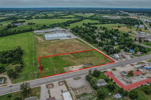 4 Acres of Commercial Land for Sale in Lebanon, Missouri