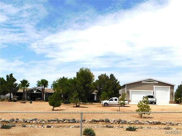 2.07 Acres of Residential Land with Home for Sale in Golden Valley, Arizona