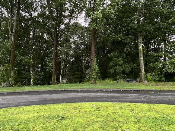 1.1 Acres of Residential Land for Sale in Brookfield, Connecticut