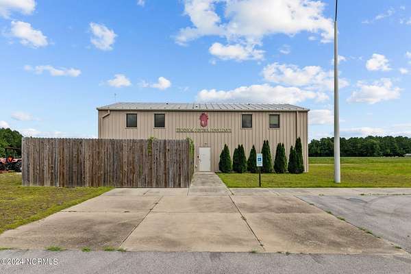 2.87 Acres of Improved Mixed-Use Land for Sale in Pollocksville, North Carolina