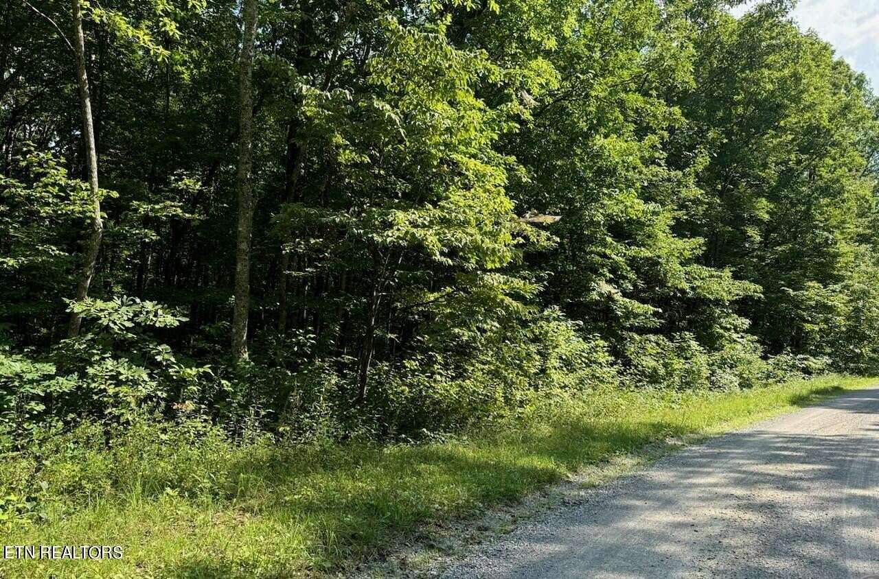 3.18 Acres of Land for Sale in Crossville, Tennessee