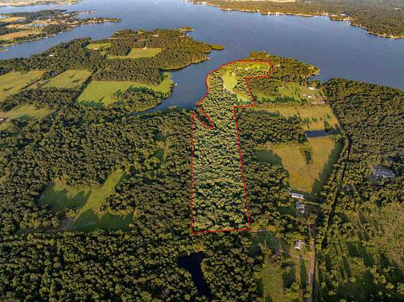 68 Acres of Recreational Land for Sale in Mount Pleasant, Texas