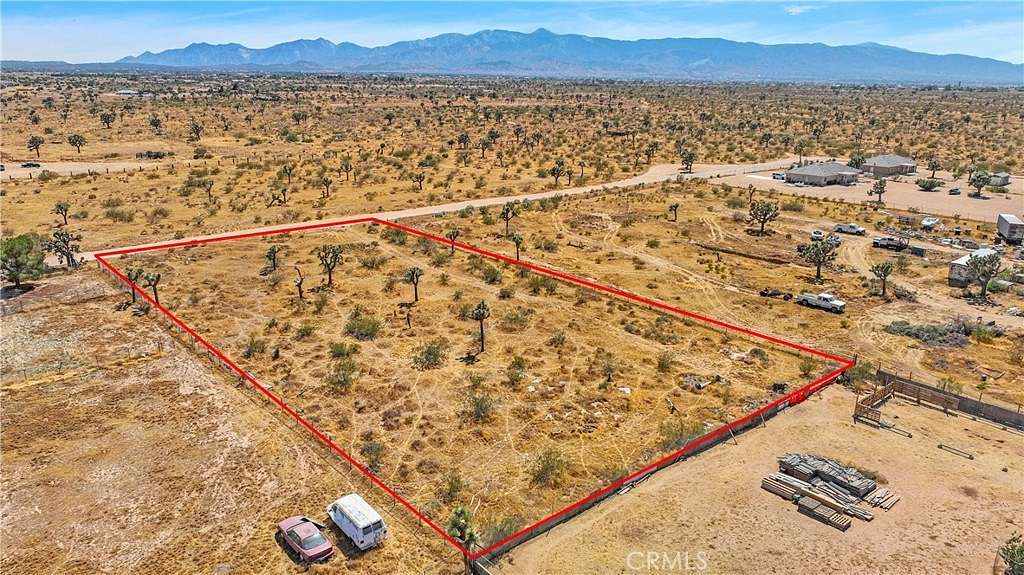 1.14 Acres of Residential Land for Sale in Phelan, California