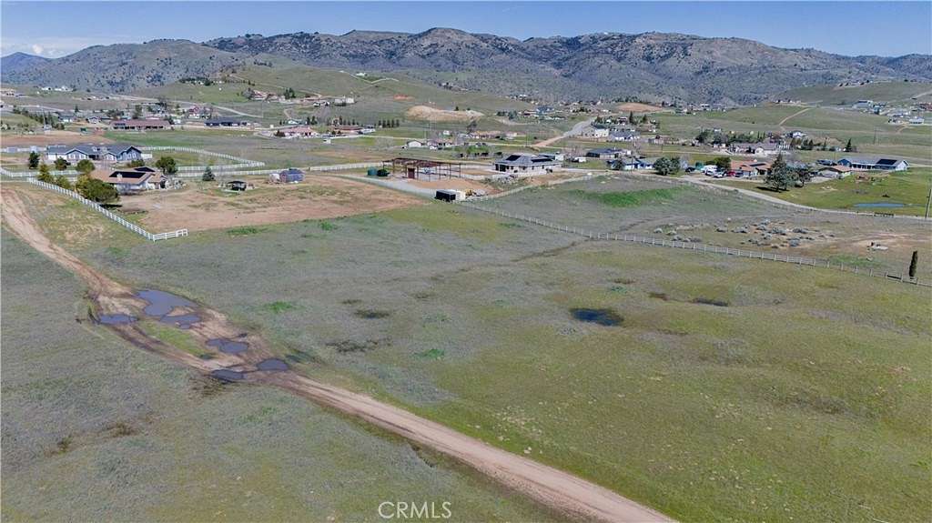 2.5 Acres of Residential Land for Sale in Tehachapi, California