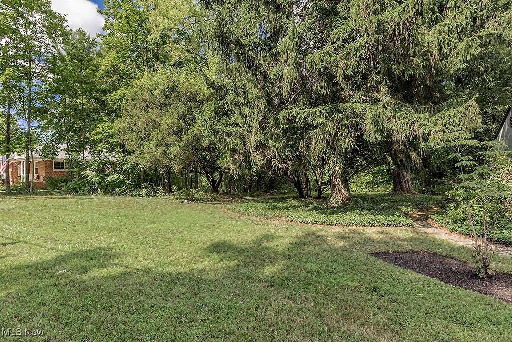 0.35 Acres of Residential Land for Sale in Chagrin Falls, Ohio
