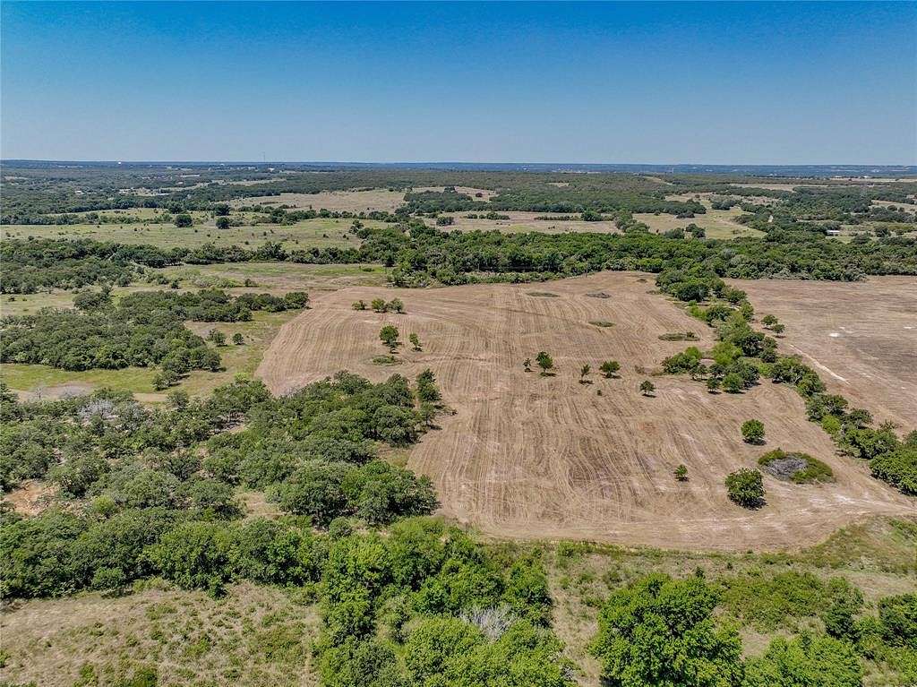 10 Acres of Land for Sale in Poolville, Texas