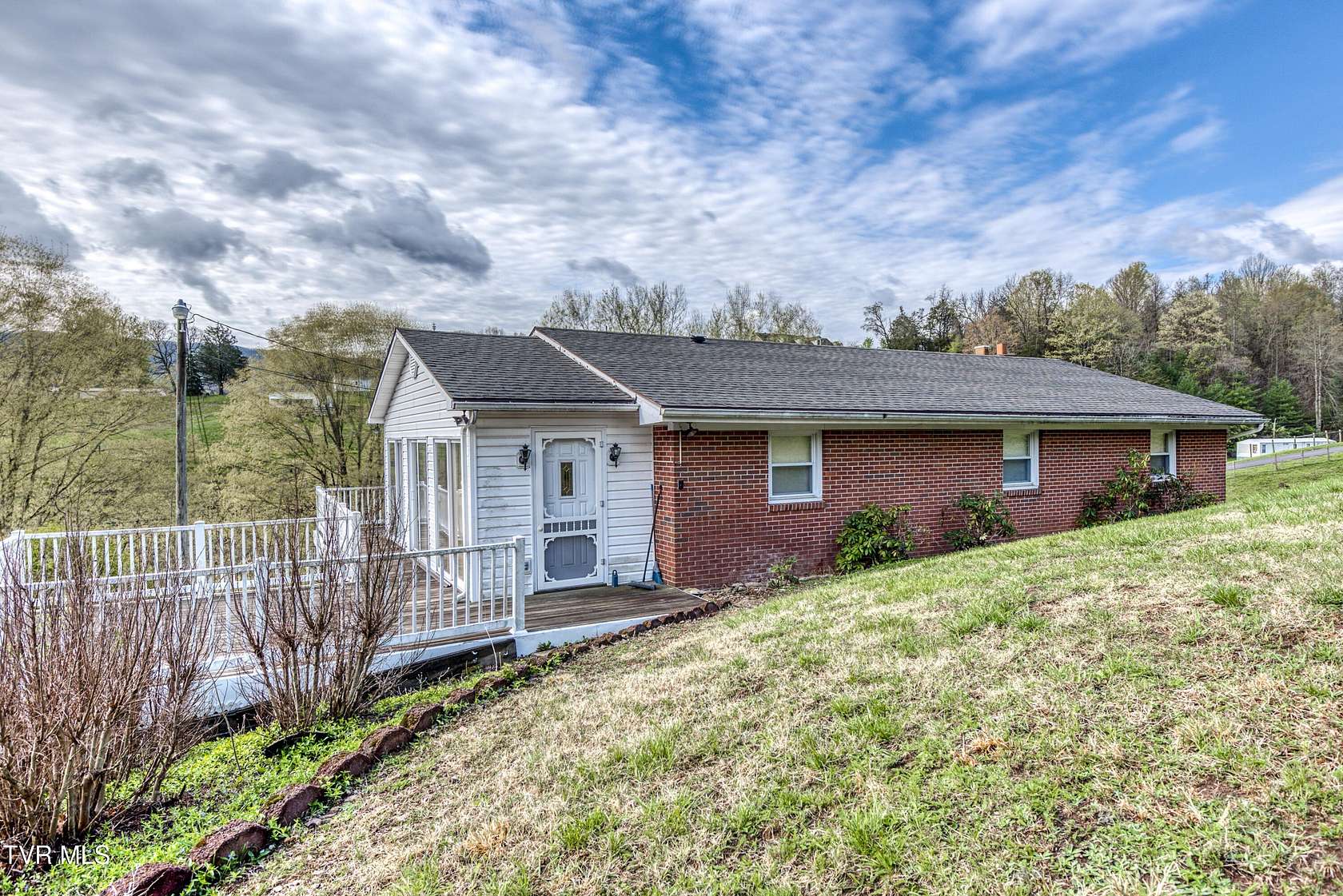 4 Acres of Residential Land with Home for Sale in Lebanon, Virginia