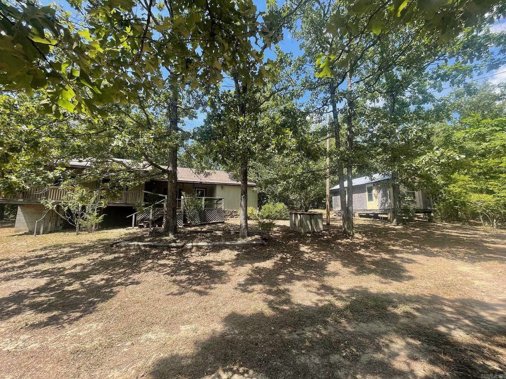 3.56 Acres of Residential Land with Home for Sale in Edgemont, Arkansas