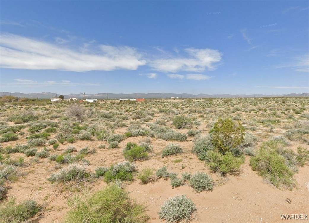 1.17 Acres of Residential Land for Sale in Golden Valley, Arizona