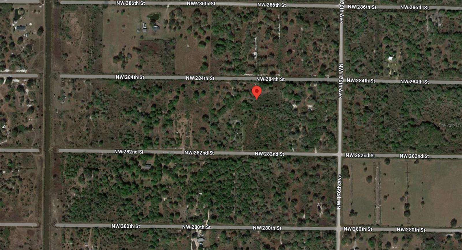 1.25 Acres of Residential Land for Sale in Okeechobee, Florida