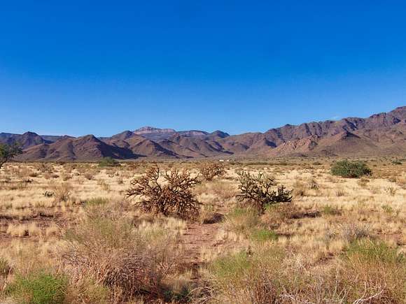 2.51 Acres of Residential Land for Sale in Kingman, Arizona