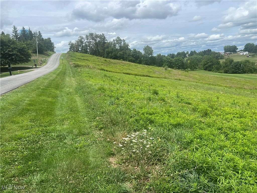 1 Acre of Land for Sale in St. Clairsville, Ohio