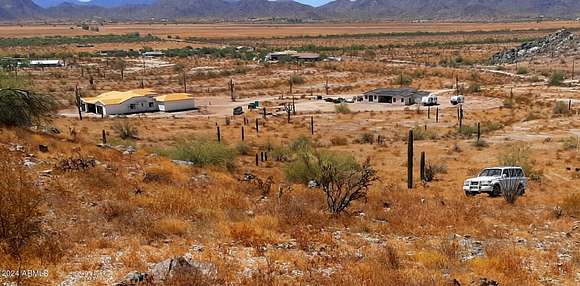 2.5 Acres of Land for Sale in Maricopa, Arizona