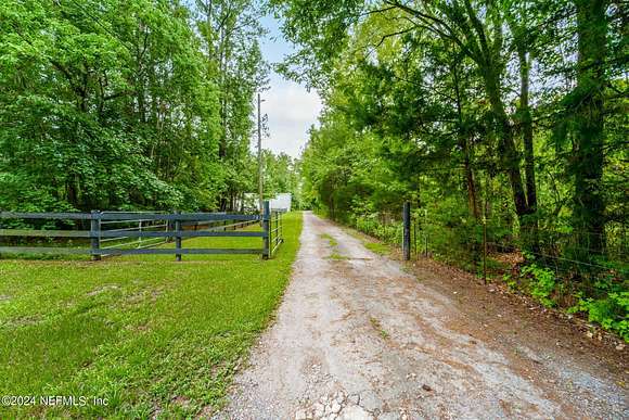 4.72 Acres of Residential Land with Home for Sale in Jacksonville, Florida