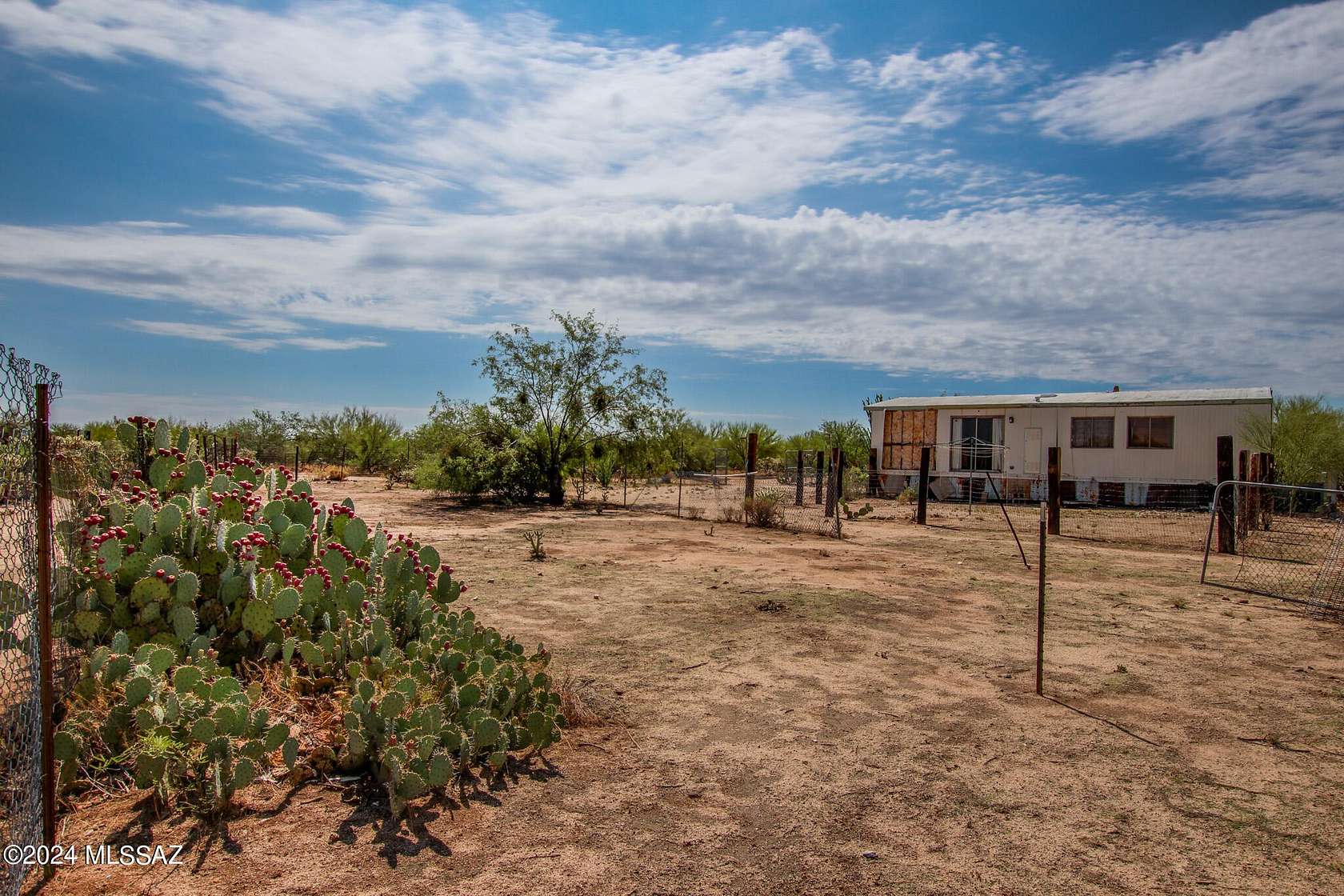 1.38 Acres of Residential Land for Sale in Tucson, Arizona