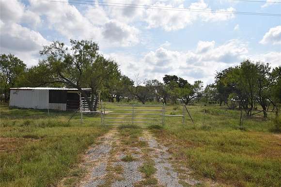 7.737 Acres of Improved Land for Sale in Powell, Texas