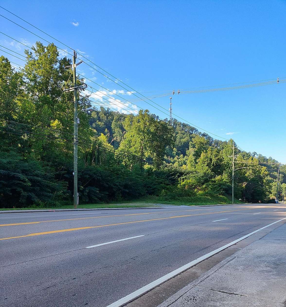 1.27 Acres of Commercial Land for Sale in Gatlinburg, Tennessee