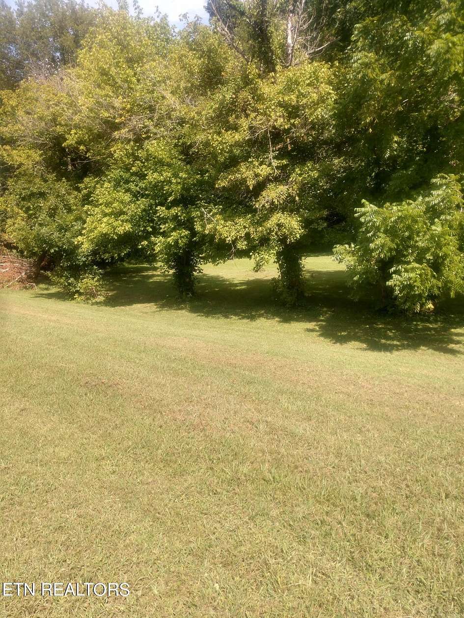 0.5 Acres of Commercial Land for Sale in Corryton, Tennessee