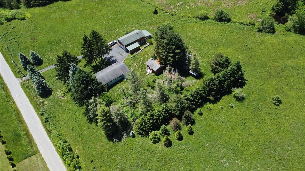 7.53 Acres of Residential Land with Home for Sale in Hancock, New York