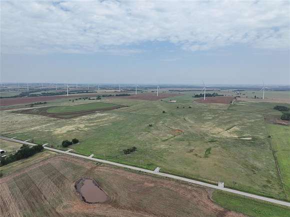 10 Acres of Residential Land for Sale in Minco, Oklahoma