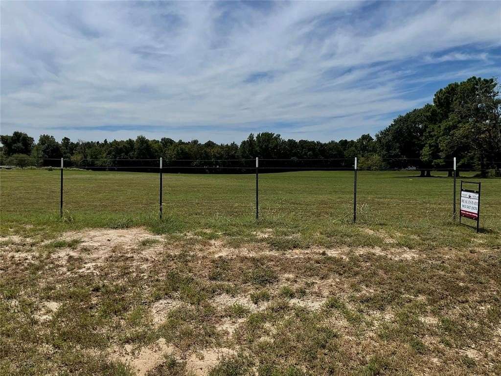 3.686 Acres of Residential Land for Sale in Athens, Texas