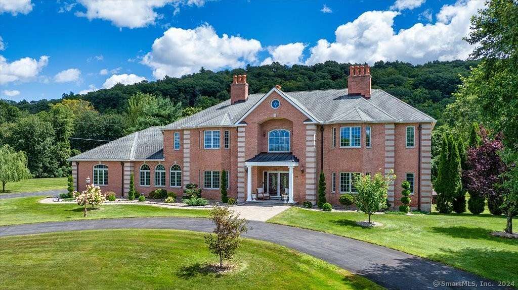 2 Acres of Residential Land with Home for Sale in Simsbury, Connecticut