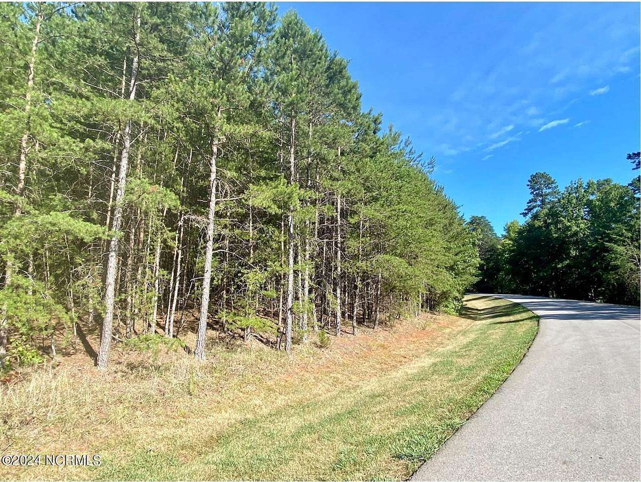 1.13 Acres of Residential Land for Sale in New London, North Carolina