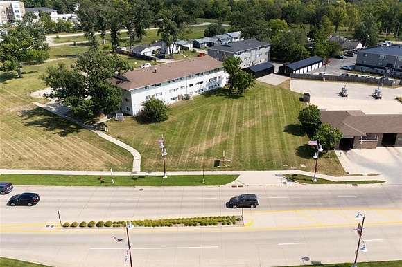 0.463 Acres of Commercial Land for Sale in Hiawatha, Iowa