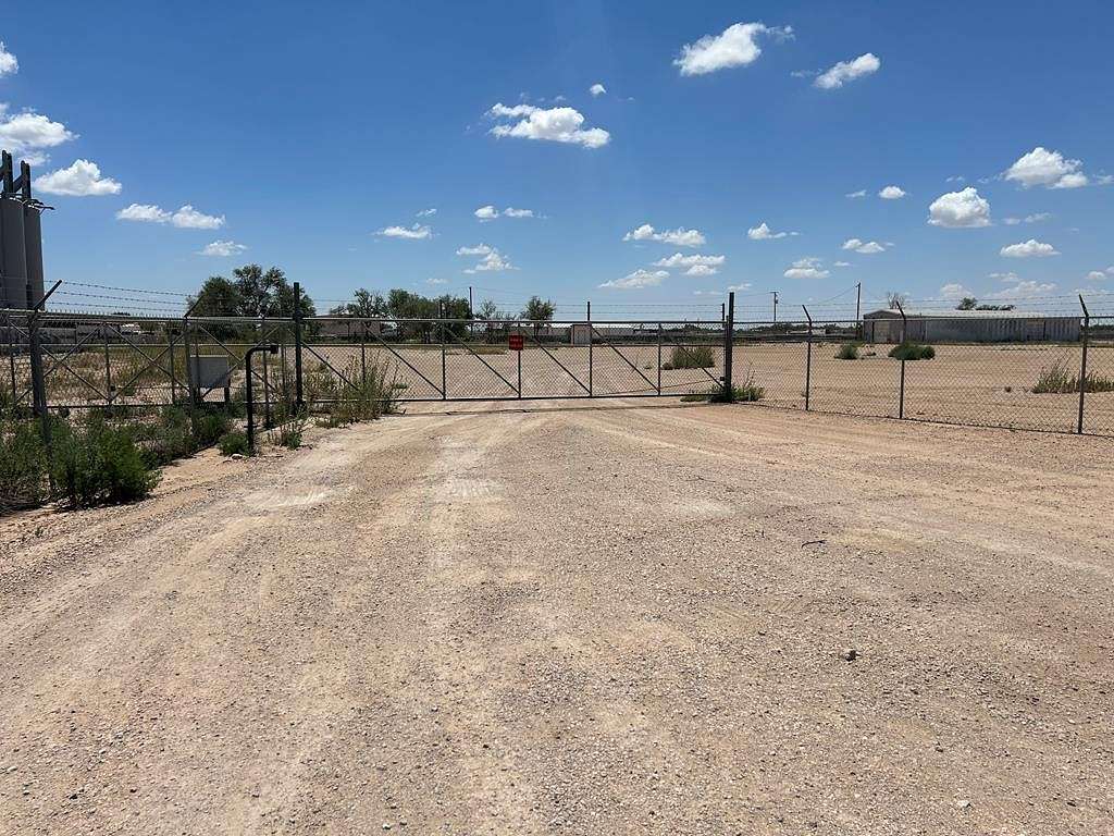 6.35 Acres of Improved Commercial Land for Sale in Midland, Texas