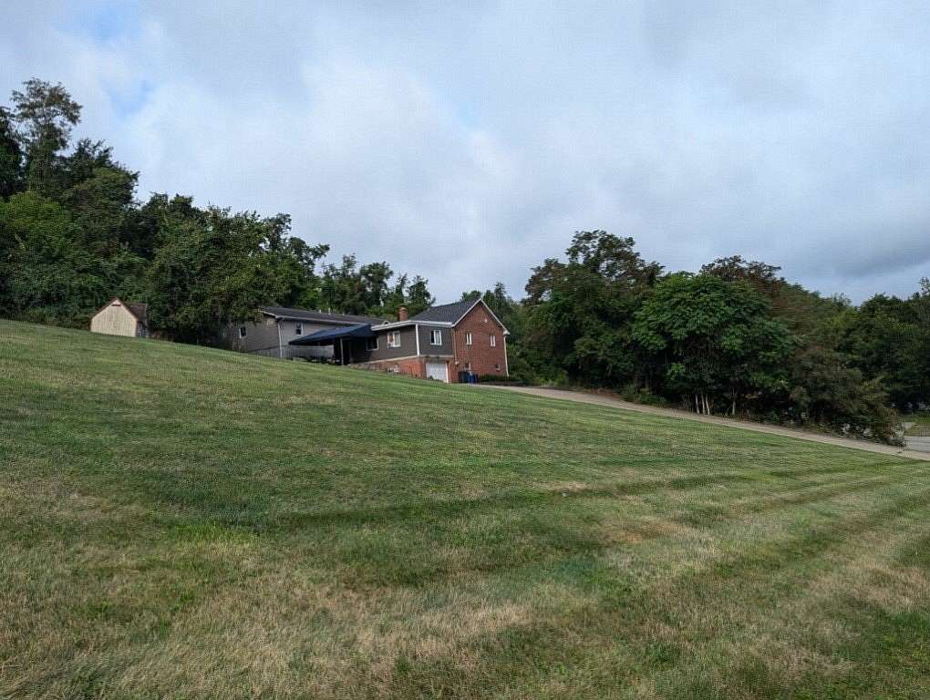 3.422 Acres of Residential Land with Home for Sale in Monessen, Pennsylvania