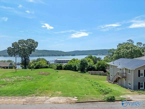 0.27 Acres of Residential Land for Sale in Guntersville, Alabama