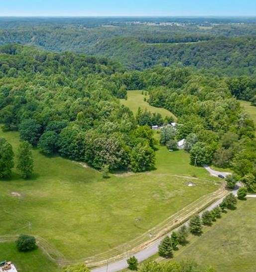 17.822 Acres of Land for Sale in Sparta, Tennessee