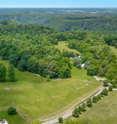 17.822 Acres of Land for Sale in Sparta, Tennessee