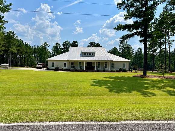 10.9 Acres of Land with Home for Sale in Vidalia, Georgia