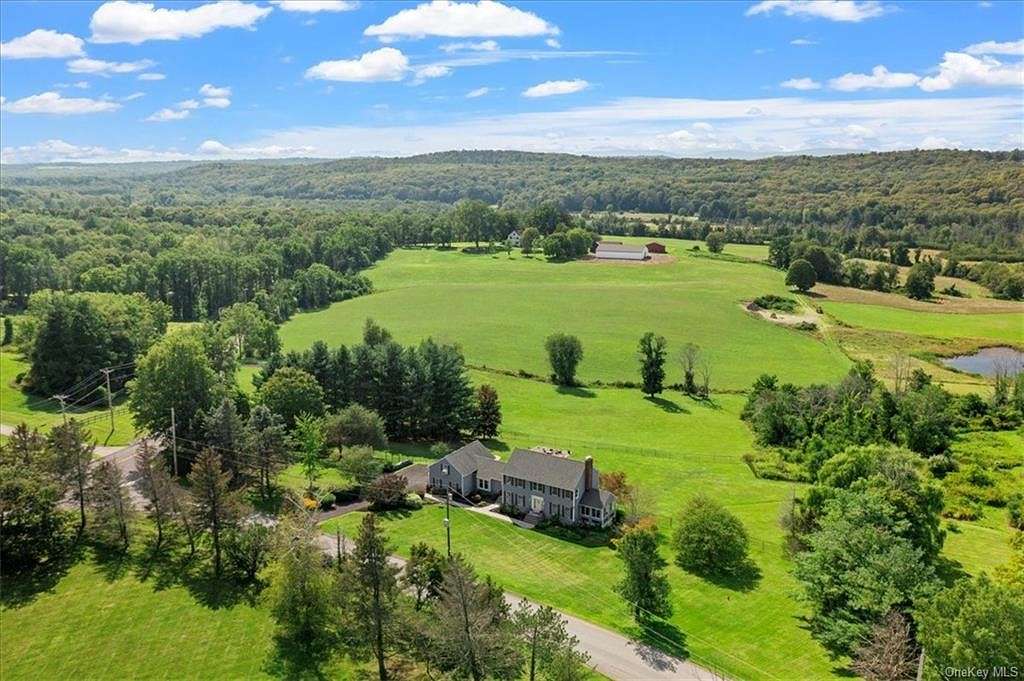 2.46 Acres of Residential Land with Home for Sale in Lagrangeville, New York