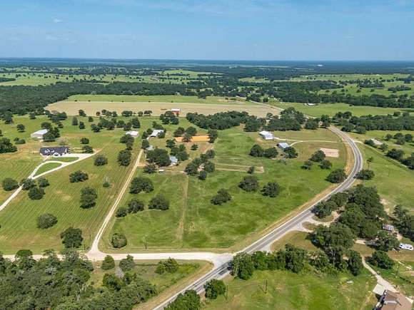 Residential Land with Home for Sale in Thrall, Texas