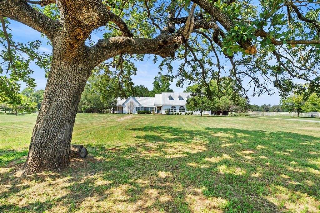 42.43 Acres of Land with Home for Sale in Lipan, Texas