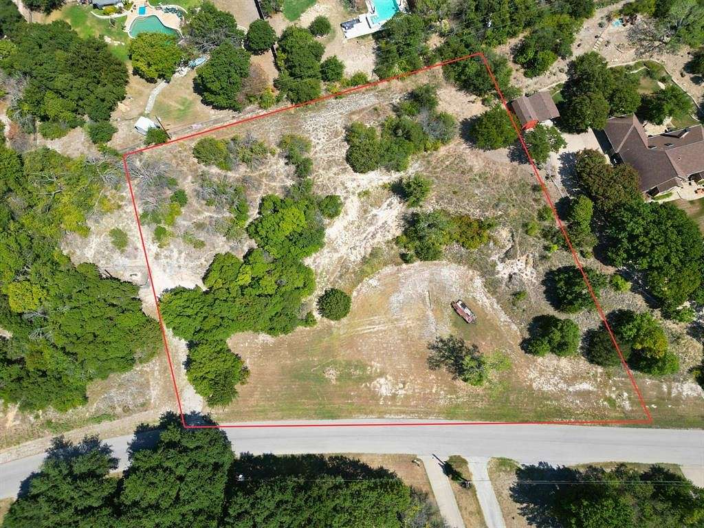 1 Acre of Residential Land for Sale in Hudson Oaks, Texas